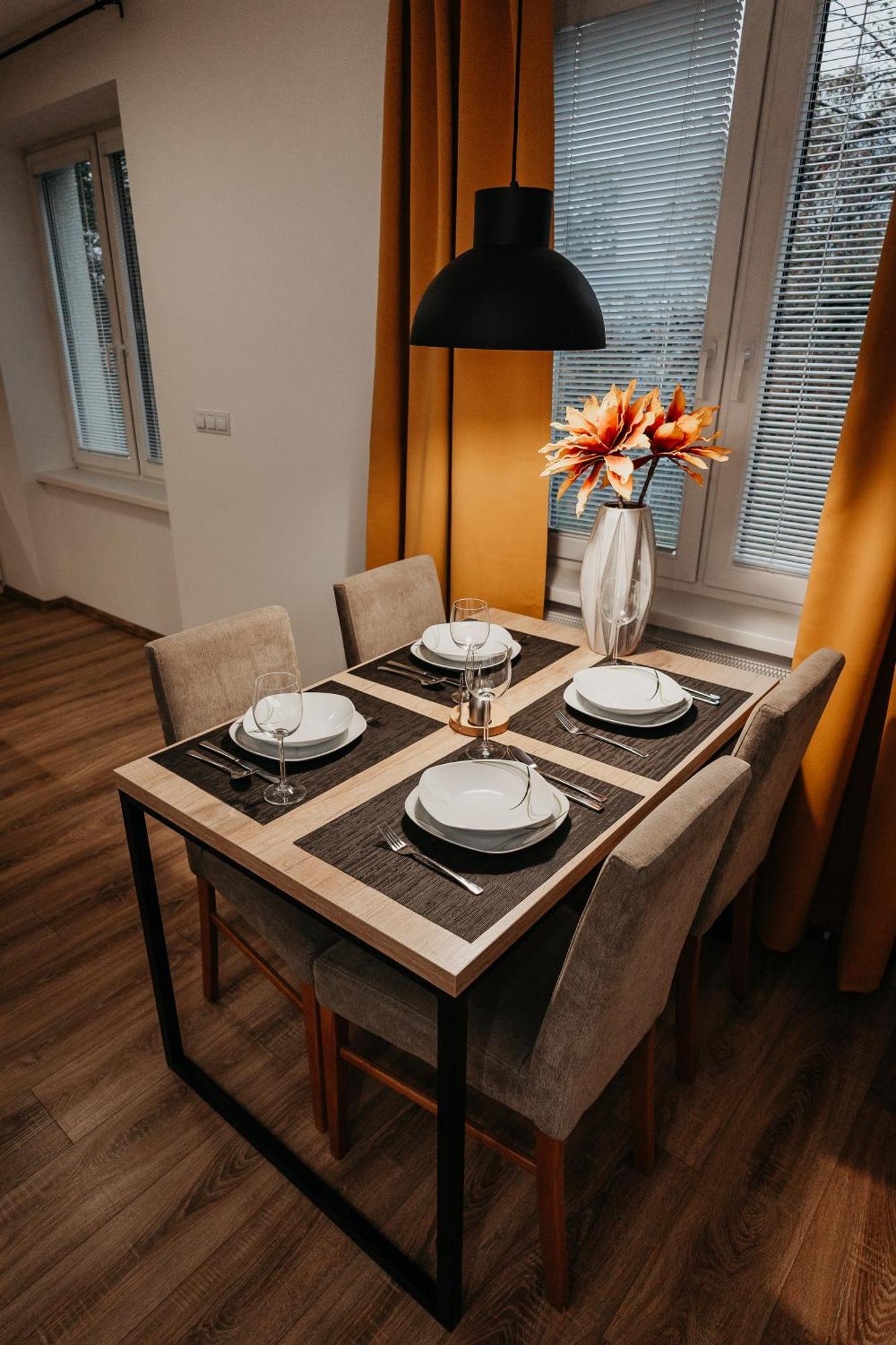 Old Town City Center Apartment 2 - Private Parking Included コシツェ エクステリア 写真